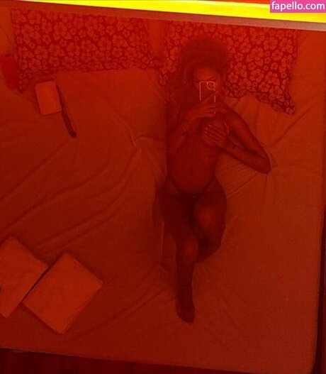 Sarah Melo star hot gallery