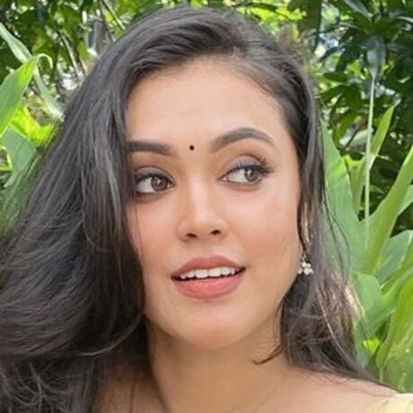 Mithu Vigil star exclusive galleries