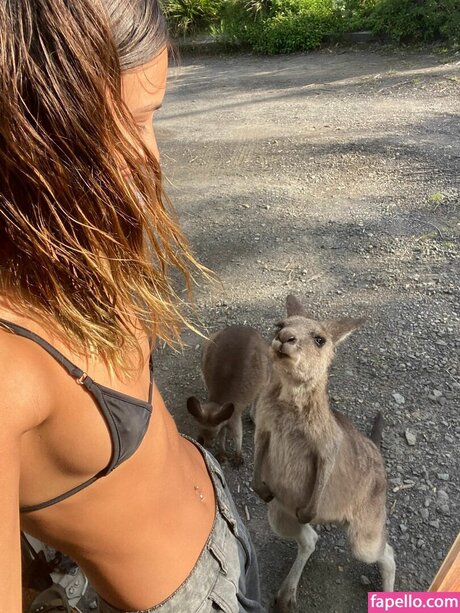 Req Cassadventures model pretty img