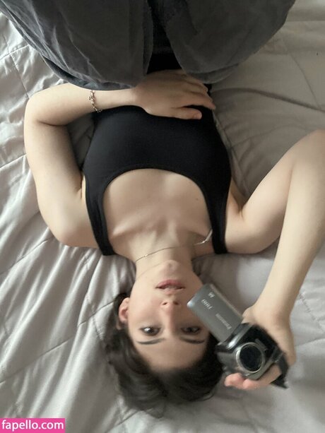 Squirtstain actress photos