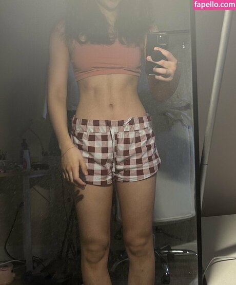 Squirtstain star nudes photos