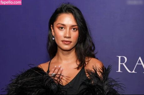 Luciane Buchanan beautiful star photos