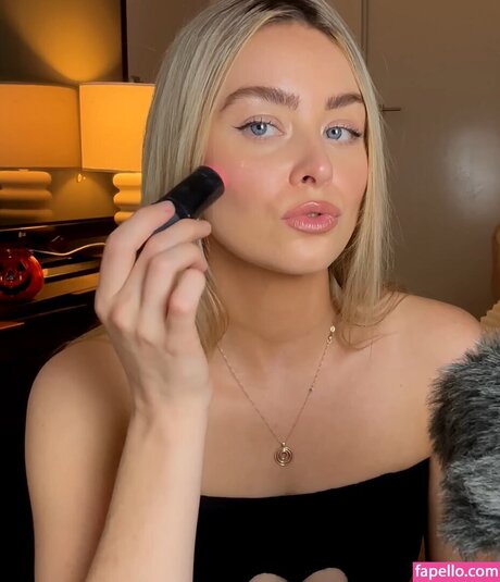 Simply Kel ASMR nude star archive