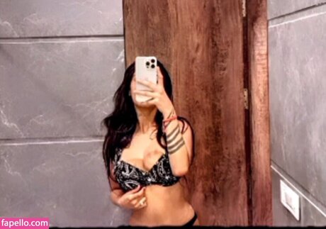 Shambhavi Singh model best image