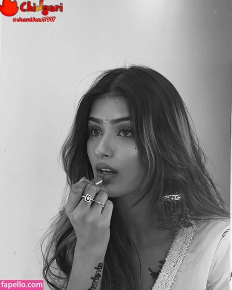 Shambhavi Singh hot model pic