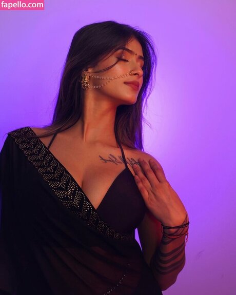 Shambhavi Singh star hot photos