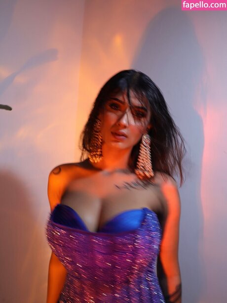 Shambhavi Singh erotic pornstar archive