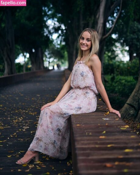 Nicola Crisa pornstar galleries