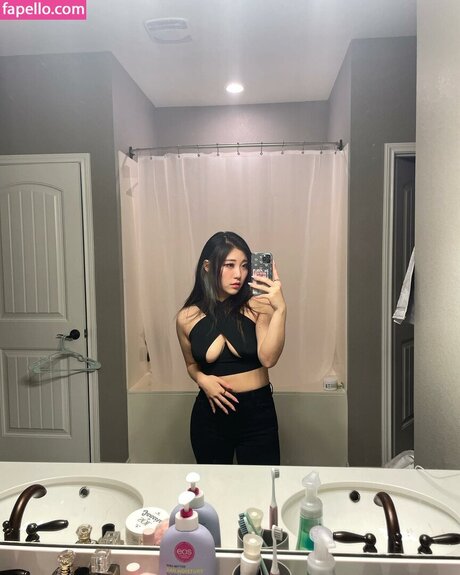 Starriebun star nudes image