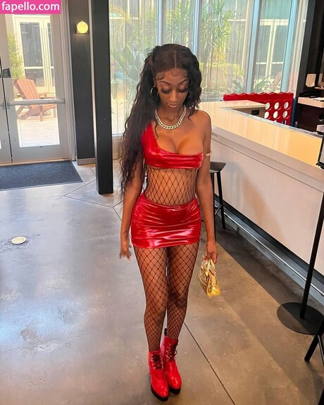 Nia Bia pretty actress img