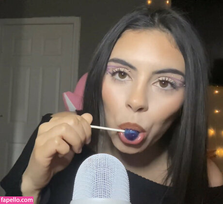 Tingly Asmr_ star erotic pic