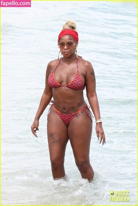 Mary J Blige nice star pictures
