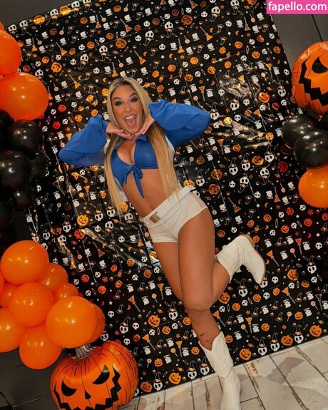 Thea Hail star best galleries