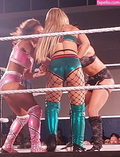 Thea Hail sexy actress photos