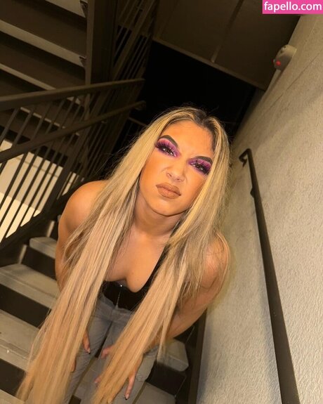 Thea Hail free model galleries