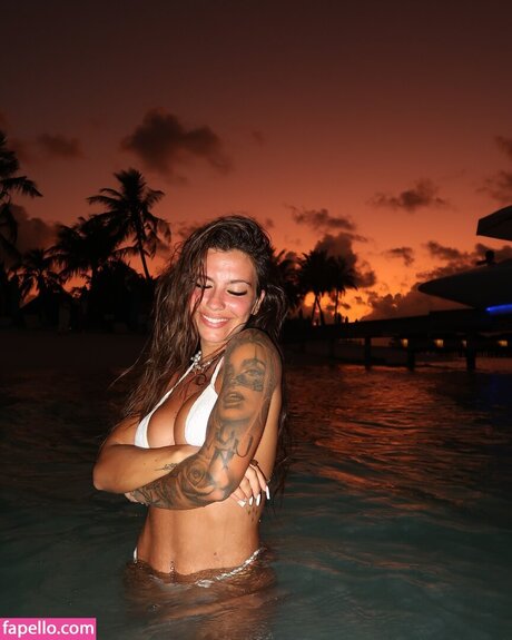 Carly Santos high quality actress image