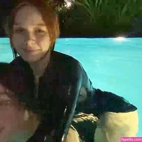 Morphe ya model naked galleries