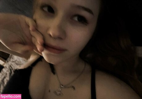 Morphe ya erotic pornstar gallery