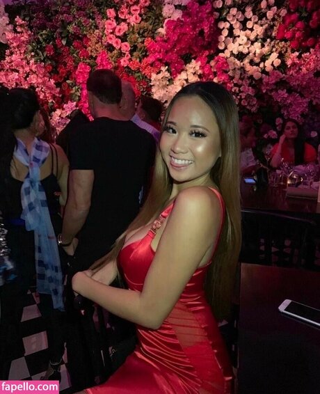 itsnickytran pornographic star galleries