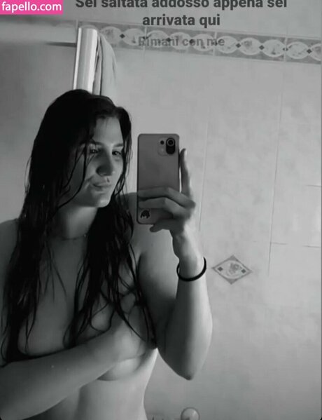 Manuela Mulligh model best pics