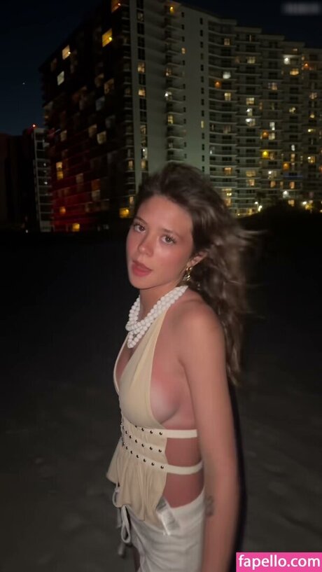 Skylar Martin model perfect image