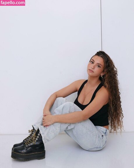 noadabushh naked actress img