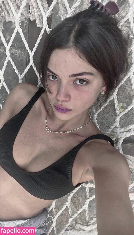 Eyl l Kandemir erotic model galleries