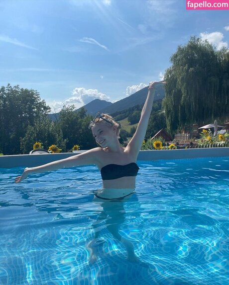 Esther Graf exclusive model galleries