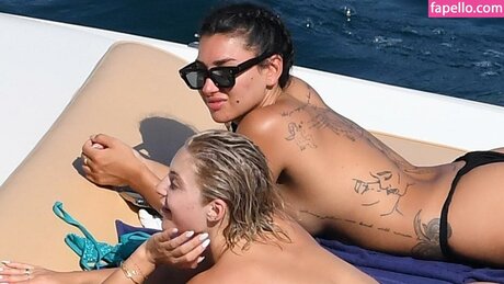 Ella Ding pornographic model pics