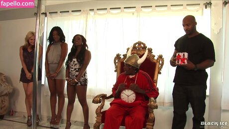 shemale fucks girl onlyfans sexy xxx images