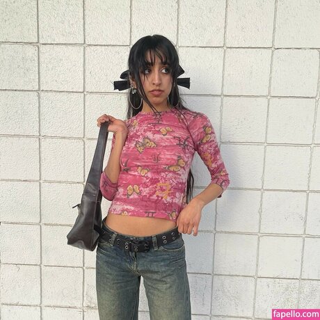 Aislinn Ritchie hd pornstar pic