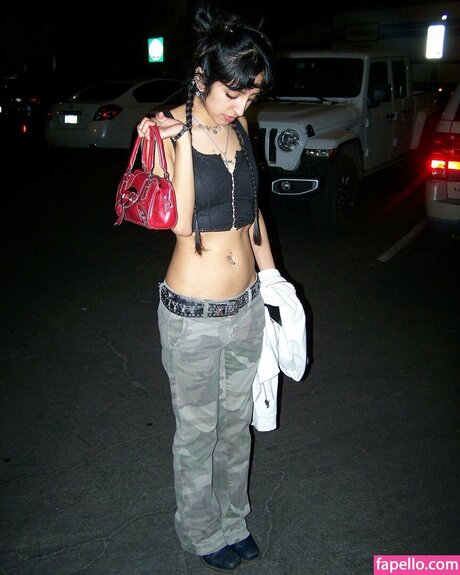 Aislinn Ritchie pornstar beautiful pic