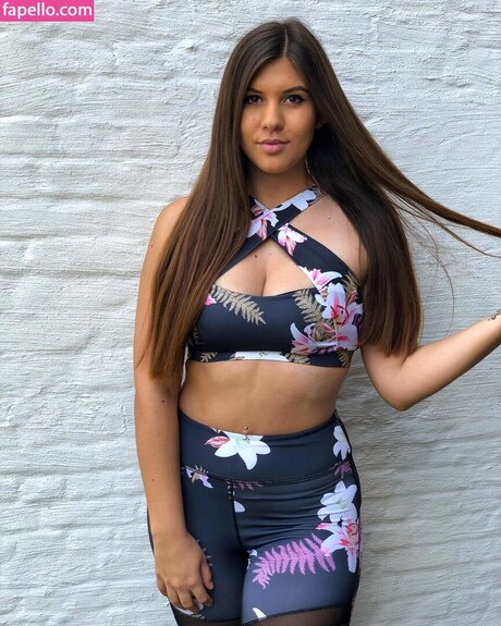 famous onlyfans free nude photos