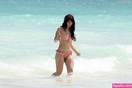 Caylee Cowan star beautiful picture