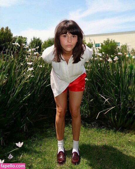 Addie Sartino top model pics