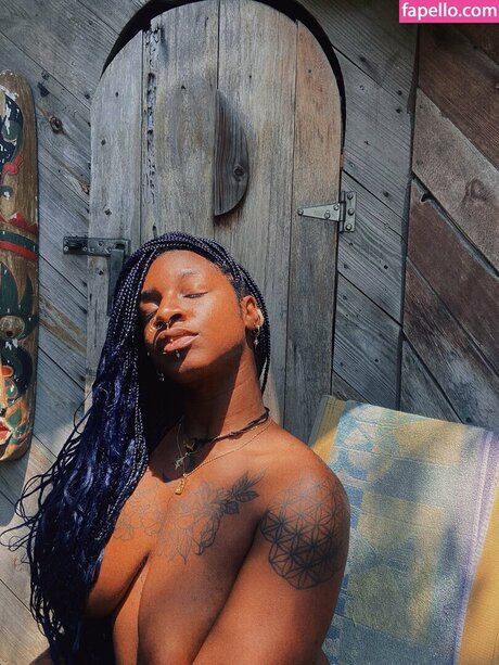 SapphirezDESIRE star beautiful photo