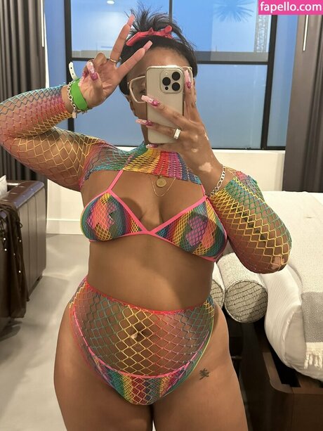 Nomfwanime xxx star photo