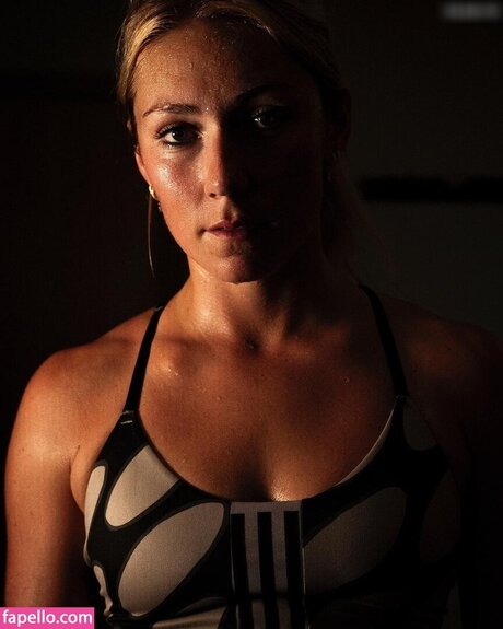 Mikaela Shiffrin art star images