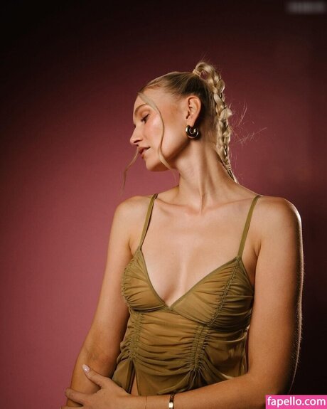 Carolin Niemczyk model sex images