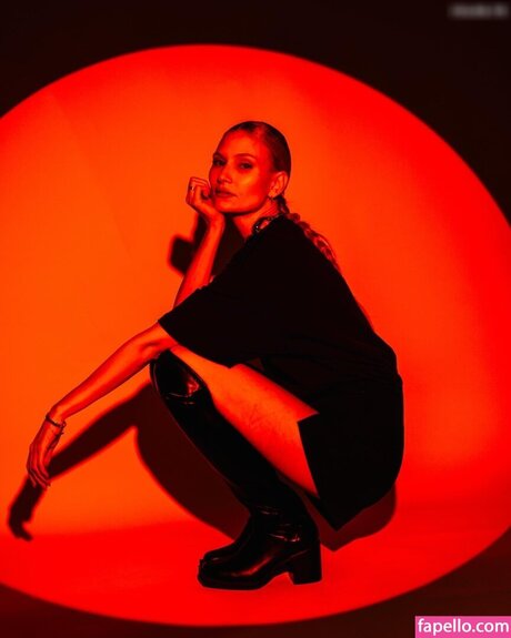 Carolin Niemczyk star free img