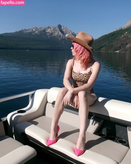 Ava Maybee naked pornstar pictures