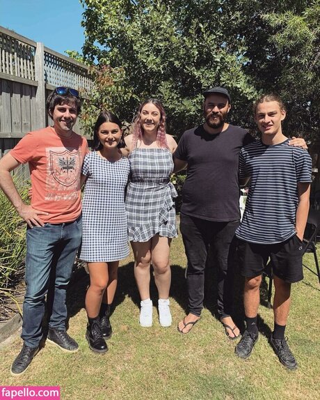 NicsandNacs star photo