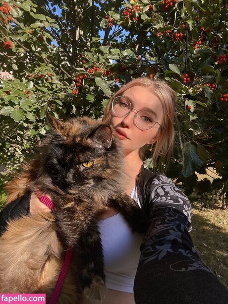 big tits mom onlyfans sexy nude image