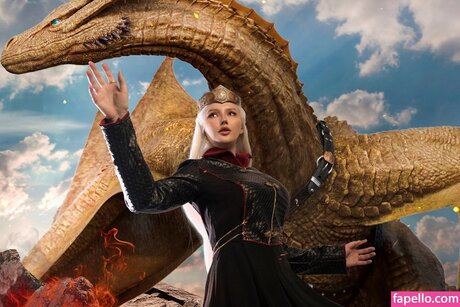 Elena Kyalviyainen nude actress picture