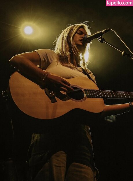 Zoe Clarke pornstar exclusive gallery