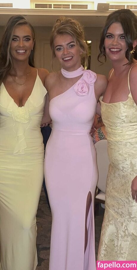 Zoe Clarke porn model pictures