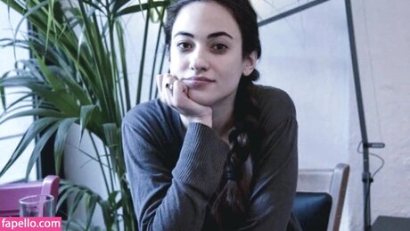 Melissanthi model top image