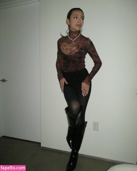 Josie Totah perfect model img