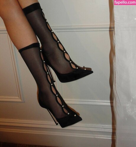 Josie Totah nude model pictures