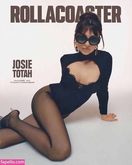 Josie Totah hd model photos